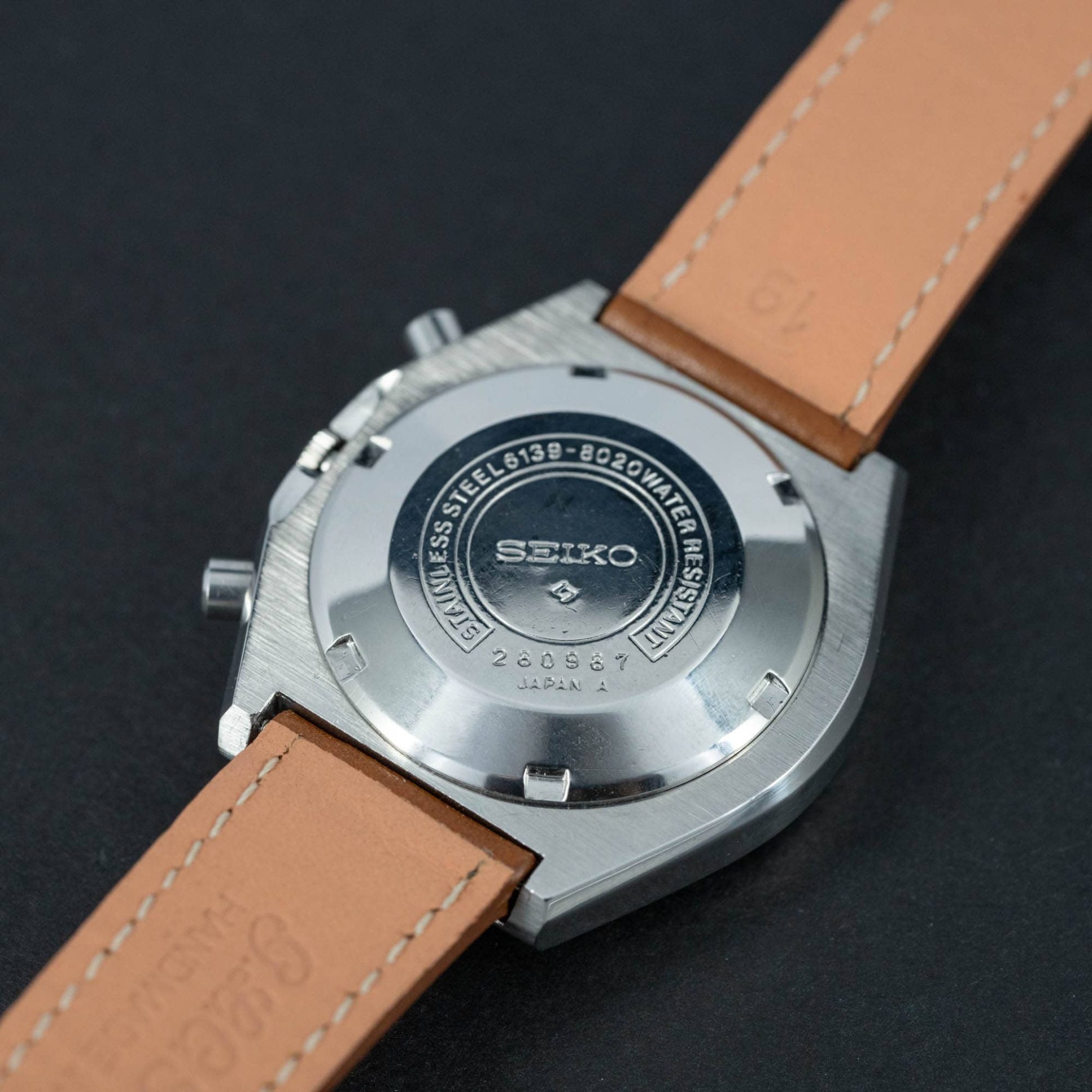 Seiko_Automatic_chrnograph_8020-5.jpg