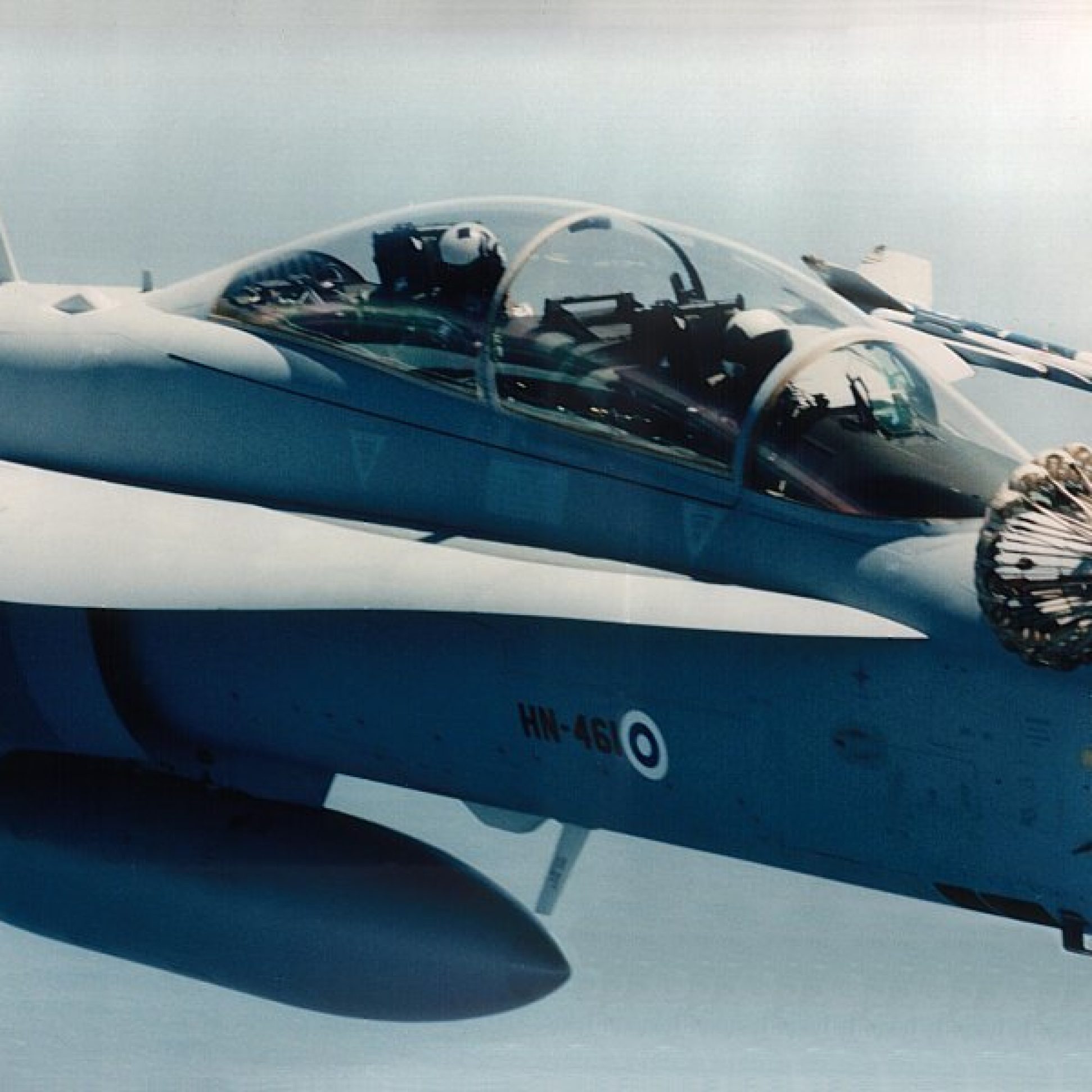 Suomalainen_F-A-18-Hornet.jpg