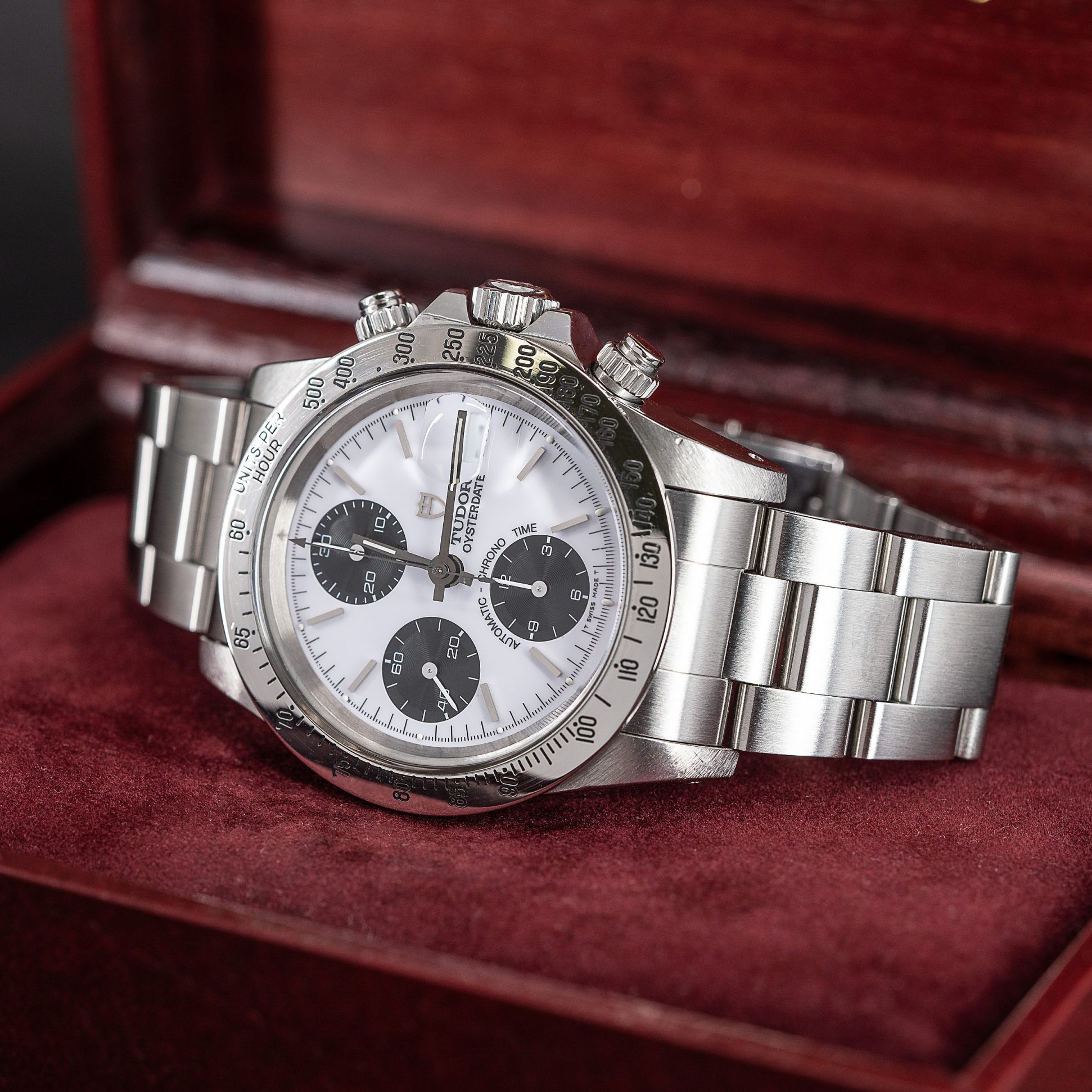 Tudor_Big-Block_79180_1995-4.jpg