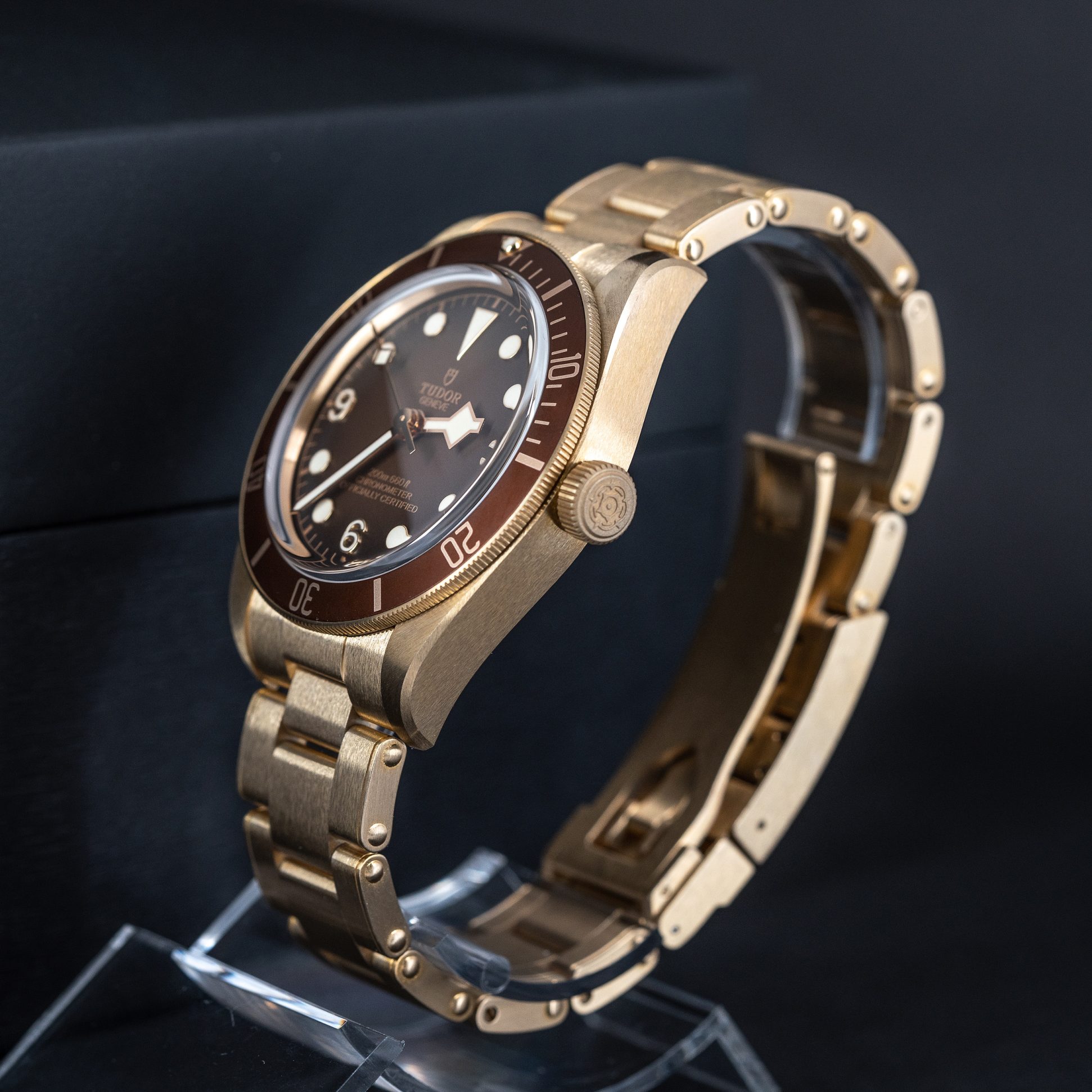 Tudor_Black-Bay_Bronze_2021-6.jpg