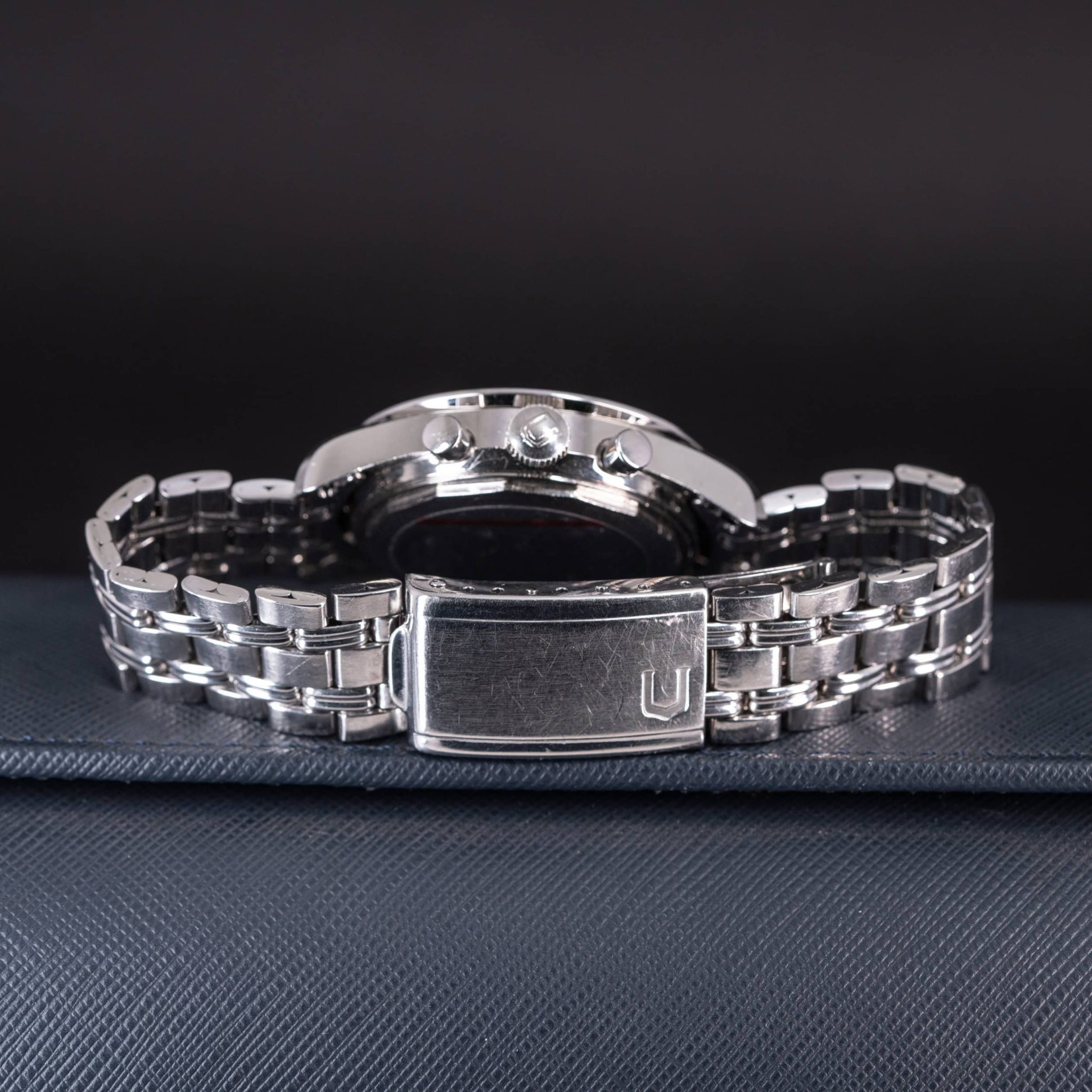 Universal-Geneve-Tri-Compax-881101-01-Clapton-4