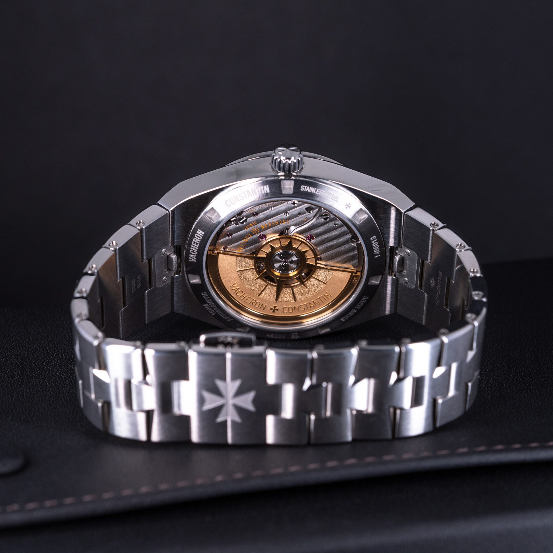 Vacheron-Constantin_4500V_Blue_2018-8.jpg
