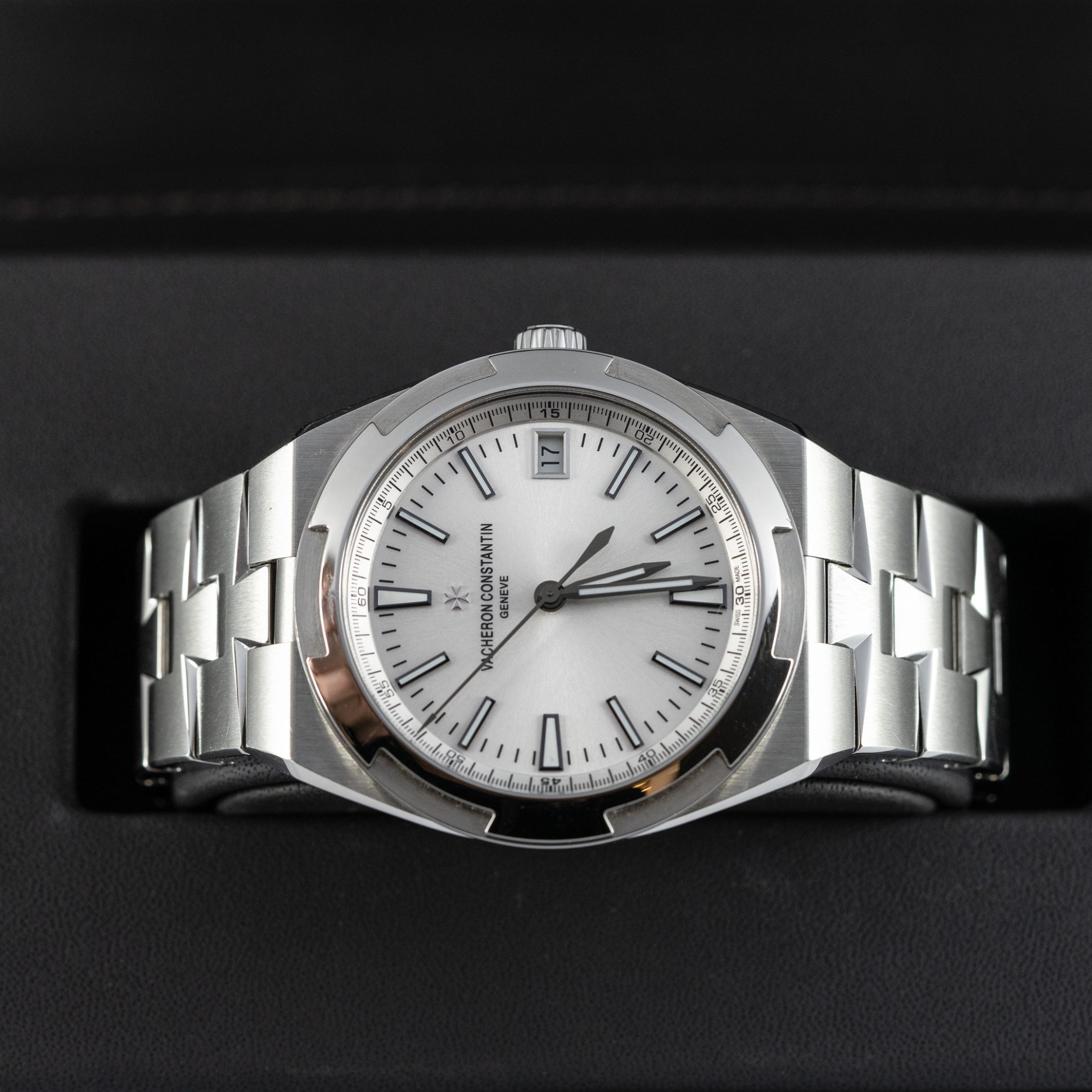 Vacheron_Constantin_Overseas_2016-1.jpg
