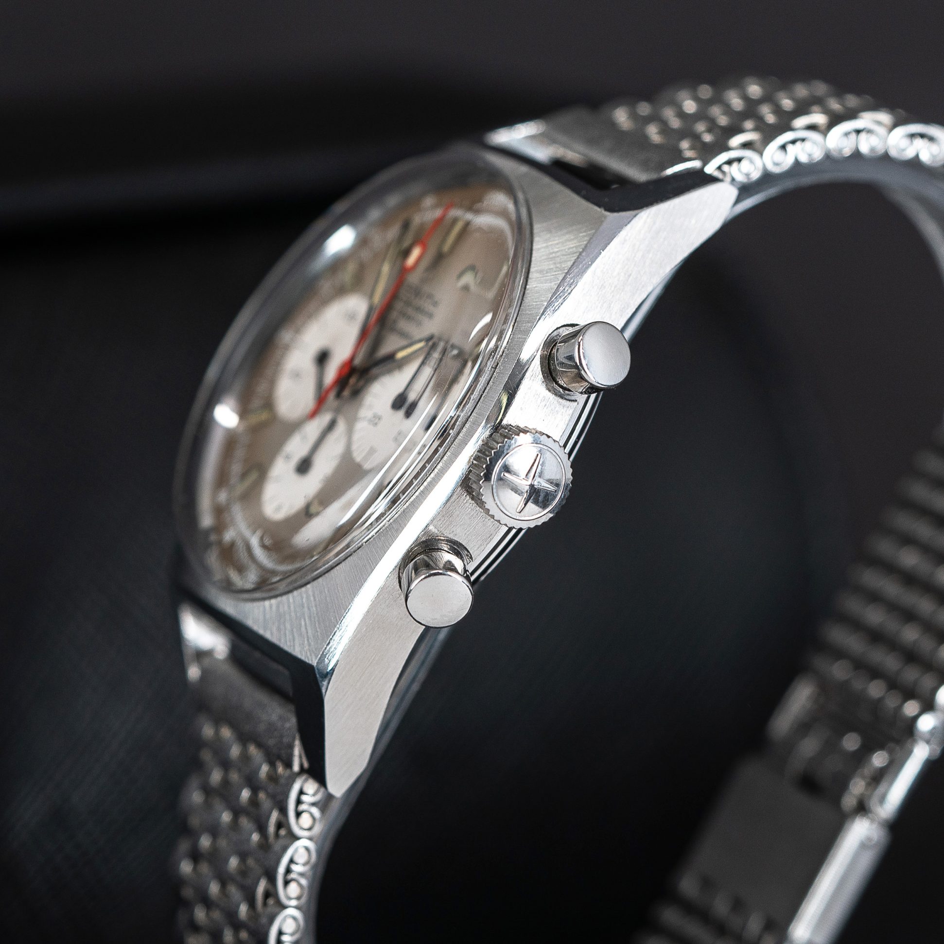 Zenith_El-Primero_A385-7.jpg