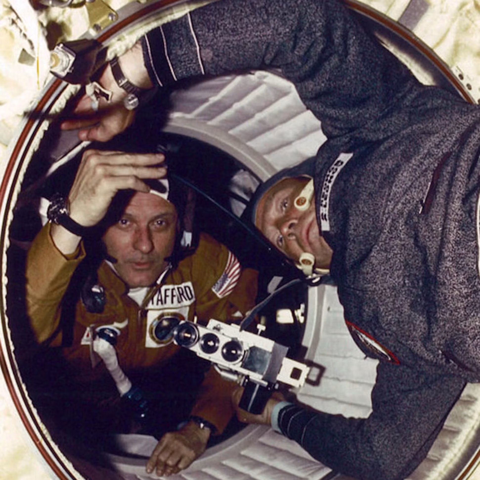 historic_apollo_soyuz_crew_anniversary_100716_02